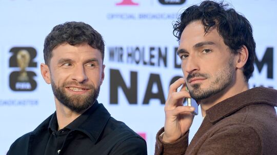 Thomas Müller (l) und Mats Hummels Thomas Müller (l) und Mats Hummels