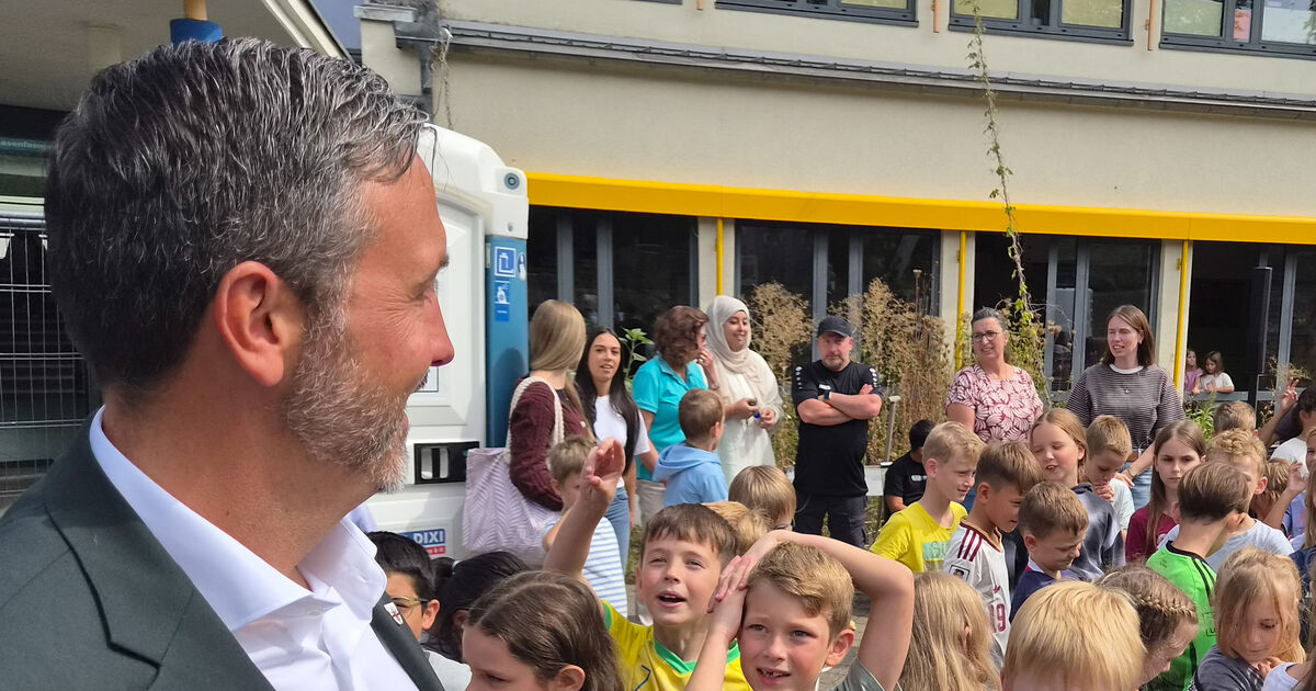 Groundbreaking ceremony in Andernach: Primary school extension costs ...