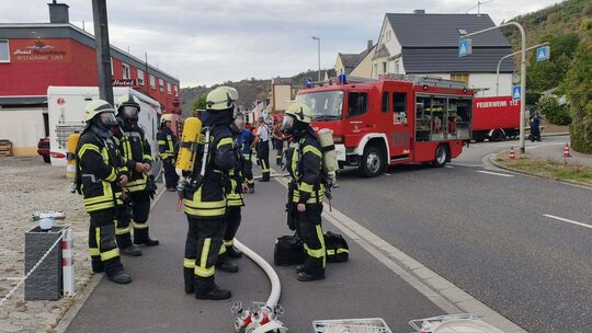 Einsatz für die Freiwillige Feuerwehr Kamp-Bornhofen am Montagnachmittag: Aus dem Freibad war Gasgeruch gemeldet worden, umgehen
