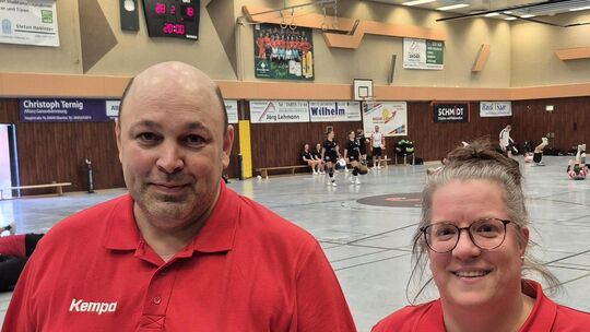 Sandro Baumanns ist der neue Trainer der Oberliga-Handballerinnen der HSG Birkenfeld. Unterstützt wird er von seiner Frau Nicole