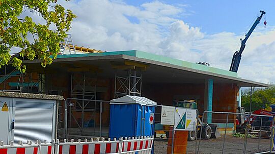 Gute Fortschritte macht der Neubau des Gemeindehauses in Berschweiler. Im Frühjahr nächsten Jahres ist die Einweihung angedacht.