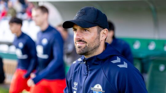 Trainer Ralf Kettemann vom SC Paderborn 07 Trainer Ralf Kettemann vom SC Paderborn 07
