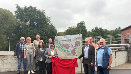 Zur Einweihung der neuen Kläranlage Mehrbachtal waren zahlreiche Vertreter aus Politik, Verwaltung und den beteiligten Gemeinden