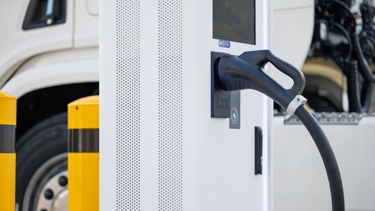 Megawatt-Ladepark für E-Lastkraftwagen Megawatt-Ladepark für E-Lastkraftwagen