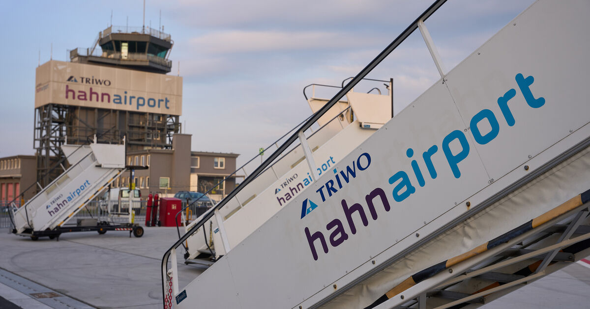 By train to the airport?: Hahn Airport and the Hunsrückquerbahn