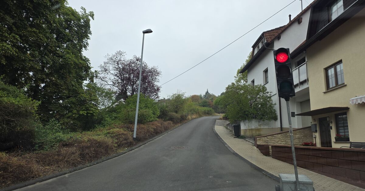 Drawback in Idar-Oberstein: Bad road: Guests struggle to reach Hotel ...