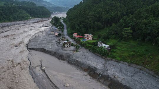 Sturzflut im Himalaya - Nepal