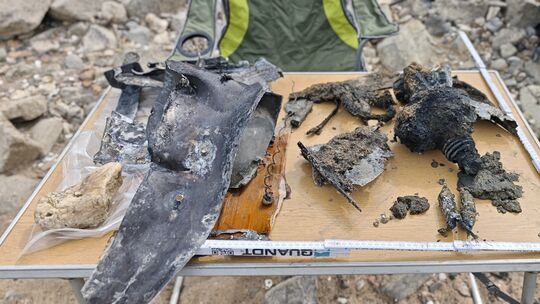 Über 20 größere und kleinere Teile wurden bei der Bergung des Flugzeugwracks in Unkel am 21. August gefunden. Das Spornrad war n