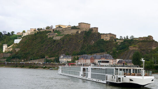 In Koblenz machen die Viking Longships auf ihrer Route entlang des Rheins bereits Station. Jetzt plant der Flusskreuzfahrtanbiet In Koblenz machen die Viking Longships auf ihrer Route entlang des Rheins bereits Station. Jetzt plant der Flusskreuzfahrtanbiet