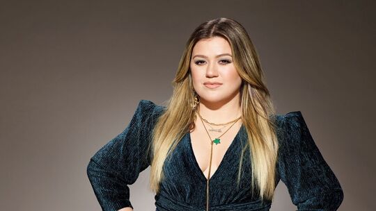 Kelly Clarkson Kelly Clarkson