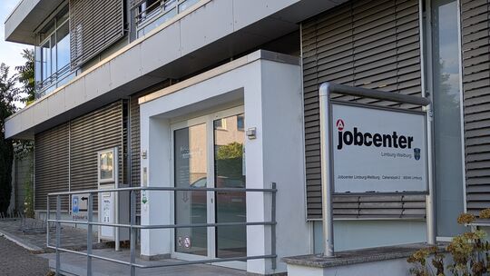 Mehr Möglichkeiten, Asylsuchende in gemeinnützige Arbeitsgelegenheiten zu bringen, soll künftig nach Wunsch des Kreises das Jobc