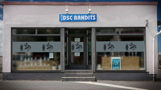 Die Bandits Kastellaun, Aufsteiger in die 2. Bundeliga, dürfen nun doch ihre Heimspiele in ihrem Vereinsheim in der Zeller Straß Die Bandits Kastellaun, Aufsteiger in die 2. Bundeliga, dürfen nun doch ihre Heimspiele in ihrem Vereinsheim in der Zeller Straß