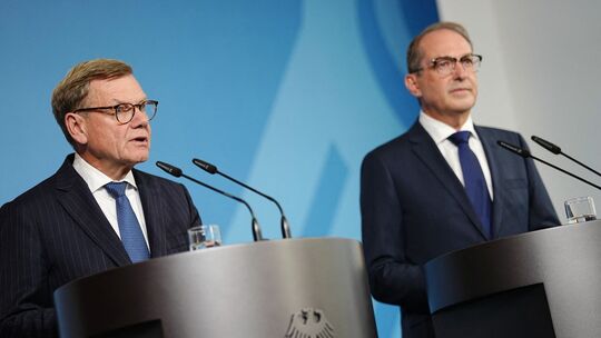 Statement Dobrindt und Wadephul zur Sprengstoff-Drohne Statement Dobrindt und Wadephul zur Sprengstoff-Drohne