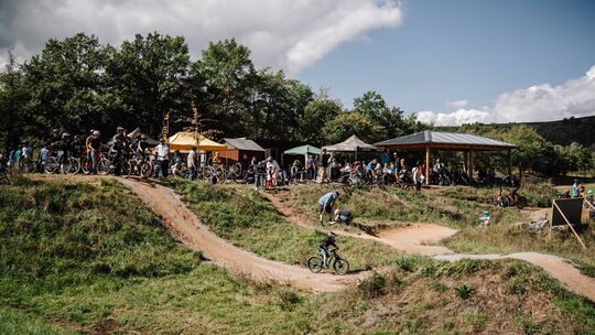 Am 13. September geht es auf dem Pumptrack in Bad Münster zur Sache. Am 13. September geht es auf dem Pumptrack in Bad Münster zur Sache.