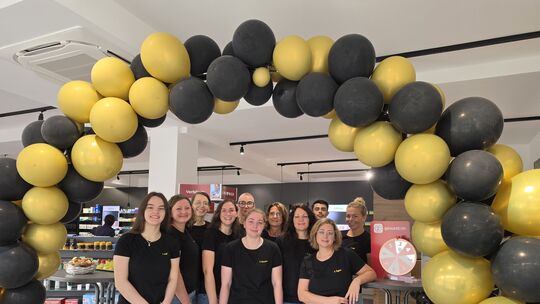 Das Team der Schloss-Apotheke in Lauterecken hat den Umzug schnell gemeistert und fühlt sich wohl im neuen Gebäude.