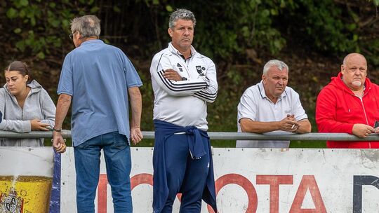 Kein Spiel wie jedes andere: Jens Wückert (Mitte), der Trainer der SG Kirn/Kirn-Sulzbach, kehrt am Freitagabend an seine langjäh Kein Spiel wie jedes andere: Jens Wückert (Mitte), der Trainer der SG Kirn/Kirn-Sulzbach, kehrt am Freitagabend an seine langjäh