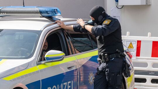 Brandsätze auf Münchner Baustelle geworfen Brandsätze auf Münchner Baustelle geworfen