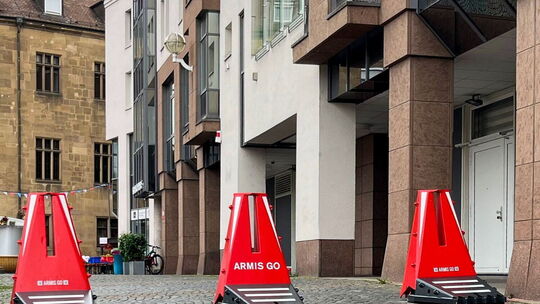 Sechs mobile Sperren der Firma Consel Group aus der Schweiz will die VG Baumholder aus dem RZN-Programm beschaffen.