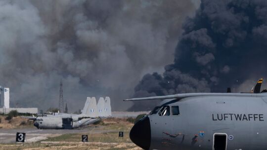 F-4 Phantom stürzt bei Flugshow in Griechenland ab