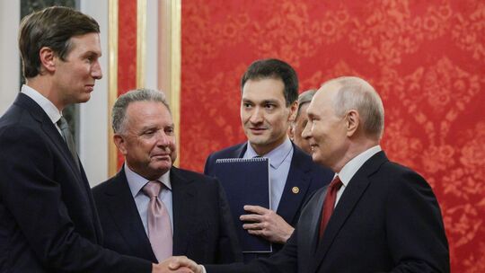 Ukraine-Krieg: Putin beginnt Gespräche mit US-Unterhändlern