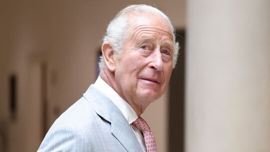 König Charles III. König Charles III.