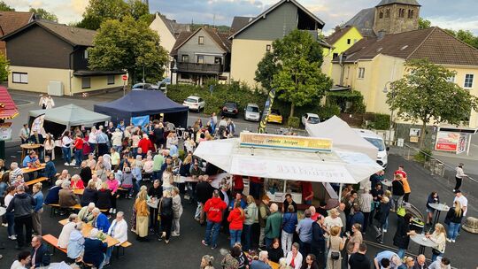 Ein Blick von oben auf das bunte Treiben bei den tollen Schlemmerstunden in Hamm.