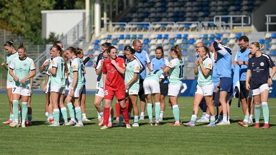 Ziemlich frustiert waren die Andernacher Fußballerinnen nach der 0:6-Pleite beim VfL Bochum.