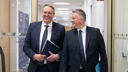 CDU und SPD in Rheinland-Pfalz einigen sich auf Koalition CDU und SPD in Rheinland-Pfalz einigen sich auf Koalition