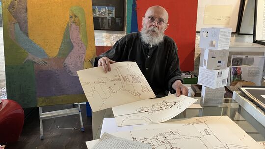Christoph Anders kündigt eine Uraufführung in seinem Atelier fürs nächste Wochenende an.