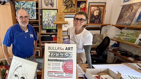 Heinz M. Müller und Silke Strothotte freuen sich auf „Bullayer Art“. 17 Künstlerinnen und Künstler werden ihr kreatives Schaffen