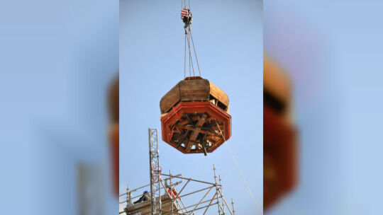 Major operation in Spabrücken: Crane lifts four-ton dome from the ...