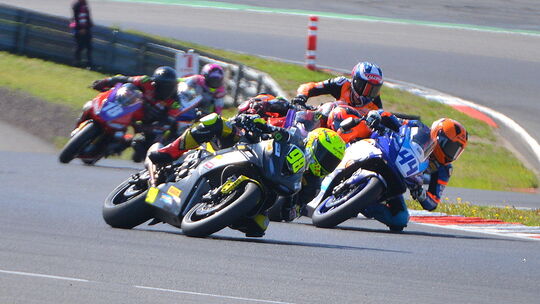 Volle Starterfelder auf international höchstem Niveau garantierten spannende Rennen beim Euro Moto auf dem Nürburgring.