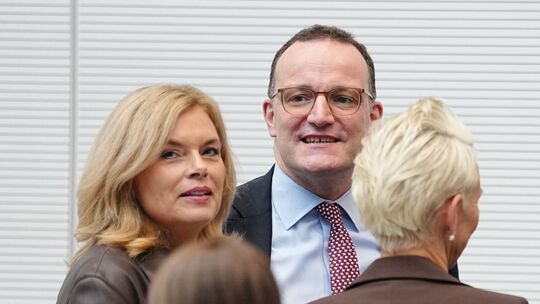 Sitzungen und Statements der Bundestagsfraktionen