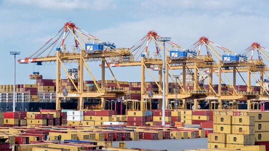 Containerterminal in Bremerhaven