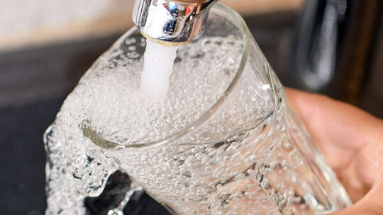 Mehr als 700.000 Kubikmeter Wasser werden jährlich für die Trinkwasserversorgung der rund 14.900 Einwohner und Gewerbetreibenden