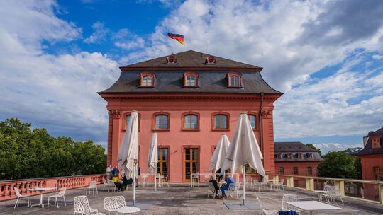 Plenarsitzung im Landtag Rheinland-Pfalz Plenarsitzung im Landtag Rheinland-Pfalz