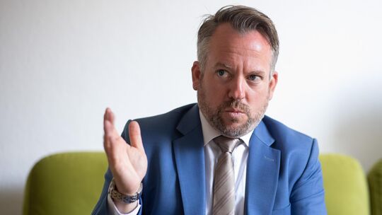 Stephan Wefelscheid ist Fraktionsvorsitzender der Freien Wähler im Stadtrat Koblenz. Und er ist ehemaliges Mitglied des rheinlan