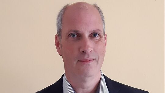 Markus Linden ist Professor für Politikwissenschaft an der Universität Trier. Markus Linden ist Professor für Politikwissenschaft an der Universität Trier.