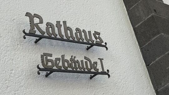 Im Koblenzer Rathaus wird demnächst der Haushalt für 2027 beraten.