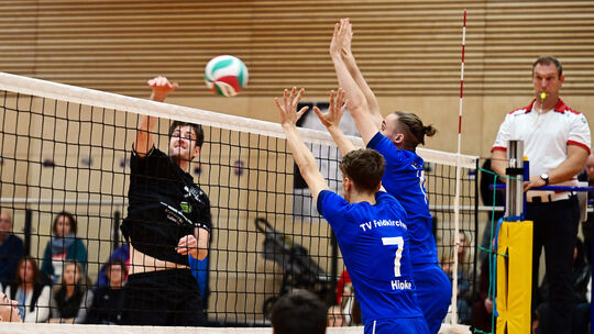 Für Manuel Michno (links beim Angriff) und die Volleyballer der LAF Sinzig beginnt die Regionalligasaison am Samstag mit einem H