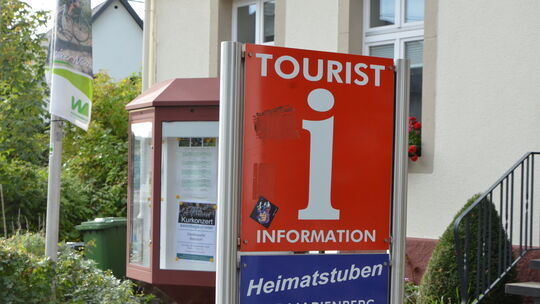 Die von der Tourist-Information zu erledigenden Aufgaben sollen nach dem Willen des Stadtrates Bad Marienberg reduziert werden. Die von der Tourist-Information zu erledigenden Aufgaben sollen nach dem Willen des Stadtrates Bad Marienberg reduziert werden.