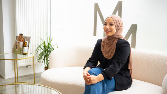 Im Mery Moi empfängt Meryem Kocak normalerweise ihre Kundschaft. Im Gespräch mit unserer Redaktion erzählt die 29-Jährige, wie s