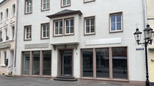 Ein neuer Leerstand in der Karrstraße in der Wittlicher Innenstadt. Das Fachgeschäft „Musik Mohr“ ist ausgezogen.