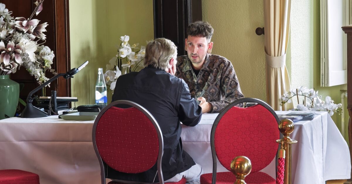 Fabian Kahl in Bad Hönningen: Andrang bei Antiquitäten-Schätztag auf ...