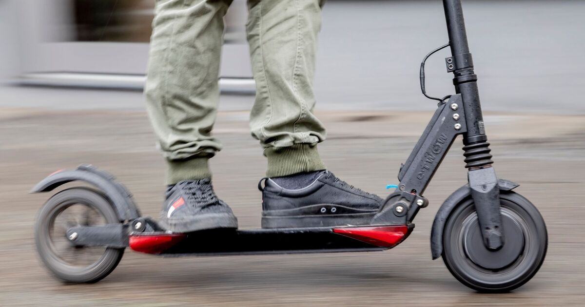 Police stop 15-year-old: Speeding through Kreuznach pedestrian zone on an ...