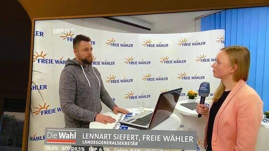 Sein Austritt aus den FW sorgte zuletzt für Wirbel: Lennart Siefert, hier in seiner damaligen Rolle als Generalsekretär bei eine Sein Austritt aus den FW sorgte zuletzt für Wirbel: Lennart Siefert, hier in seiner damaligen Rolle als Generalsekretär bei eine