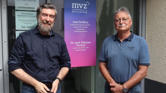 Axel Strähnz (links) und Tilmann Onckels sind zwei der vier Ärzte, die Teil des neuen MVZ Hunsrück-Mittelrhein sind. Axel Strähnz (links) und Tilmann Onckels sind zwei der vier Ärzte, die Teil des neuen MVZ Hunsrück-Mittelrhein sind.