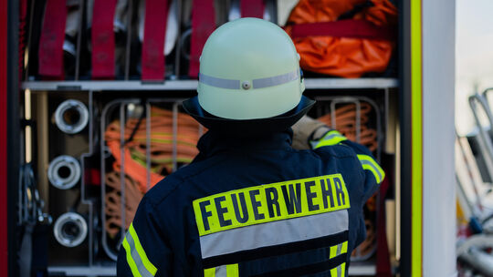 Die Feuerwehren aus Nister und Hachenburg waren bei dem Unfall am Dienstag im Verkehrsknoten L288/B414 bei Nister mit 16 Persone Die Feuerwehren aus Nister und Hachenburg waren bei dem Unfall am Dienstag im Verkehrsknoten L288/B414 bei Nister mit 16 Persone