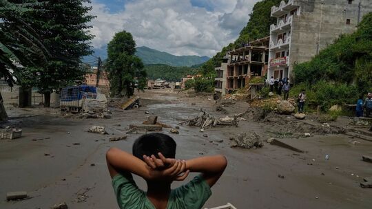Sturzflut in Grenzregion von China und Nepal