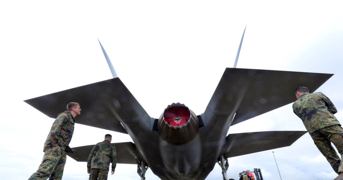 Zukunft des Eifel-Standorts: Übergabe in USA: Luftwaffe erhält erste F-35 ...